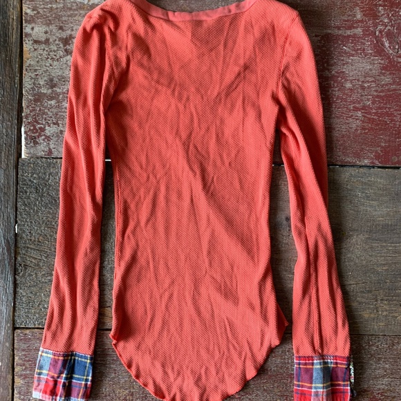 Free People Thermal Shirt with Plaid Cuffs /Rust-Orange / Size S - Picture 3 of 5